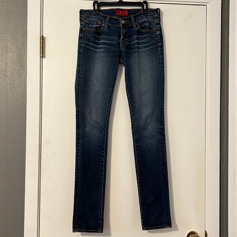 Lucky Brand Size 25R Charlie Skinny jeans